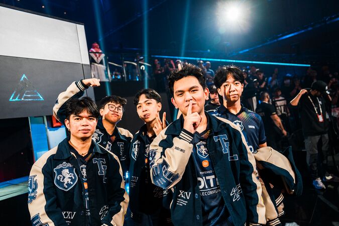 Tim Esports yang Mendominasi Kompetisi Akhir Tahun 2025