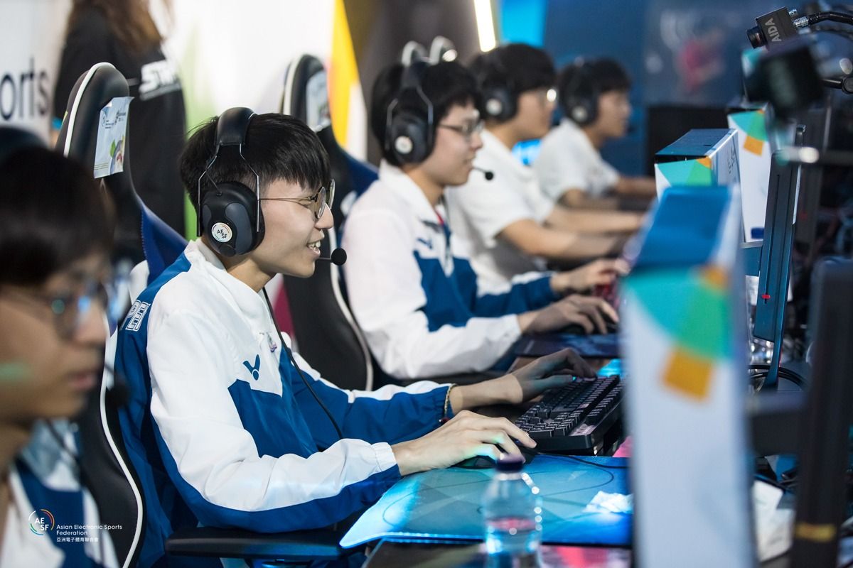 Membangun Karier di Dunia Esports: Realitas, Tantangan, dan Skill yang Dibutuhkan