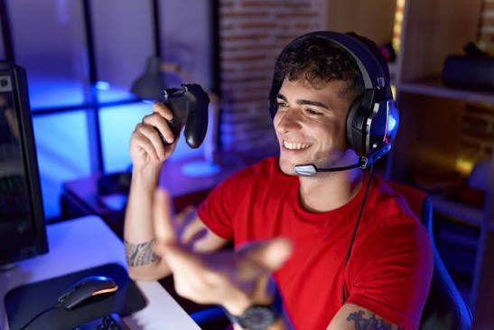 Hobi Jadi Cuan: Panduan Realistis Memulai Karir sebagai Content Creator Gaming