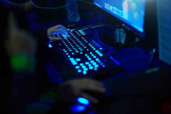 Menyongsong Masa Depan Industri Video Game: Tren Teknologi dan Inovasi Imersif