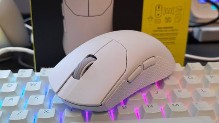 Review Jujur Wireless Gaming Mouse Ultralight: Apakah Bobot Di Bawah 50g Benar-Benar Membantu Aim?